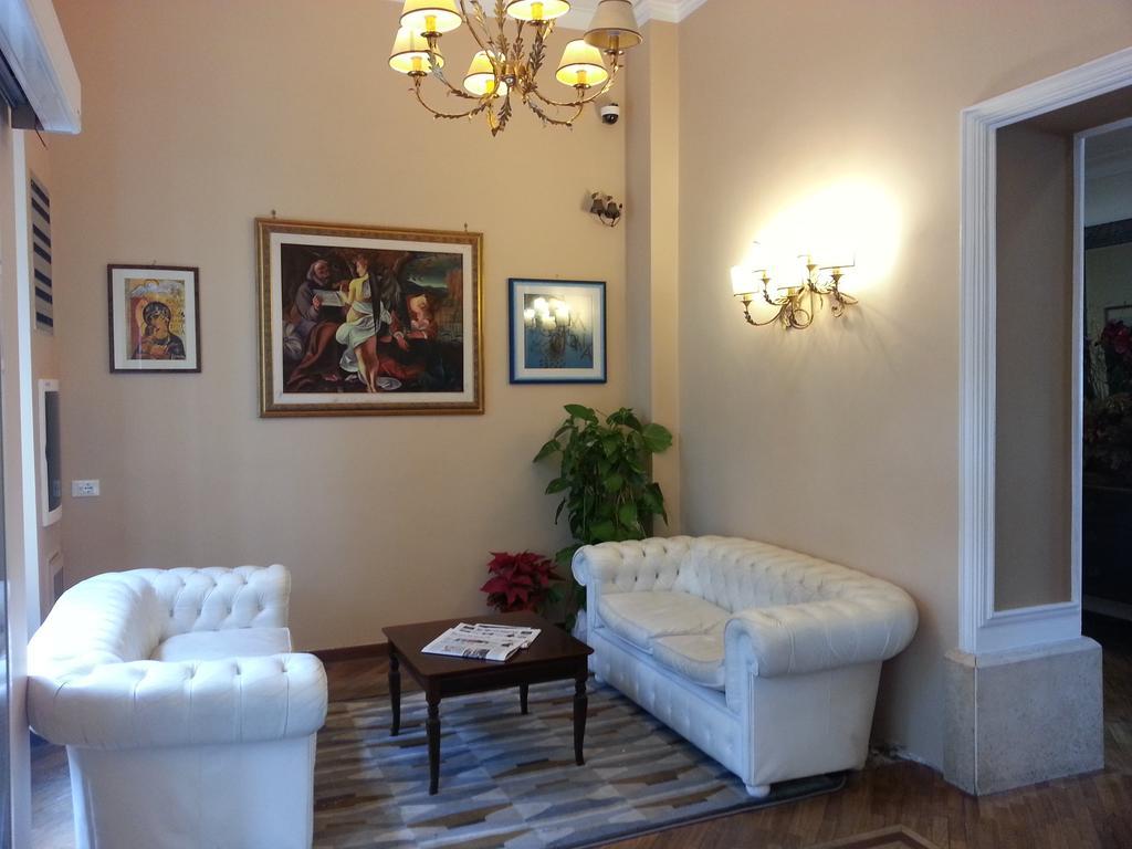 Hotel Villa Aricia Аричча Экстерьер фото